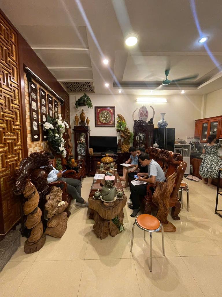 Bán Nhà Phố Vũ Trọng Phụng - Thanh Xuân. 115m,18 Tỷ - Sổ Đỏ Sẵn. LH Mr Kiên 0922979333